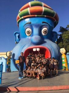 Class IV Hydrabad Trip (15)