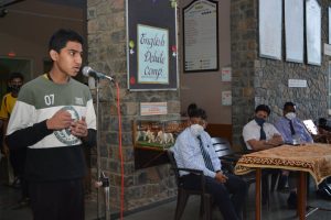 English Debate Competition (11)