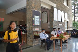 English Debate Competition (17)