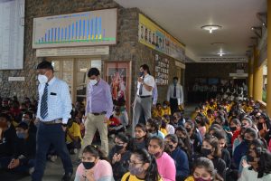 English Debate Competition (2)