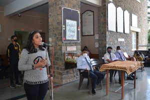 English Debate Competition (35)