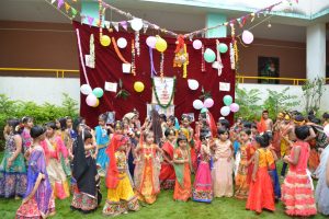 DAHI HANDI CELEBRATIONS (17)