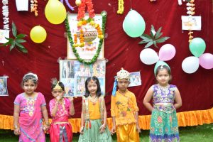 DAHI HANDI CELEBRATIONS (33)