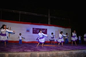 Group Dances (23)