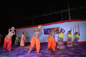 Group Dances (30)