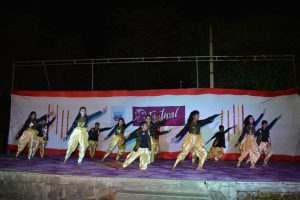 Group Dances (51)