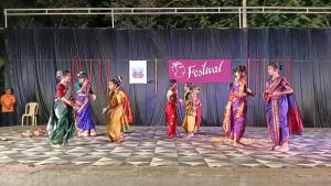 Group Dance (11)