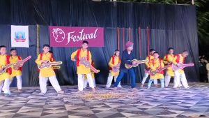Group Dance (15)