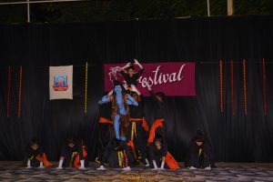 Group Dance (21)