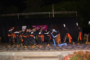 Group Dance (22)