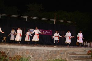 Group Dance (25)