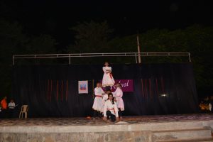 Group Dance (27)