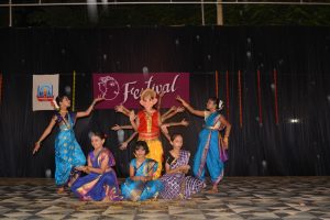 Group Dance (28)