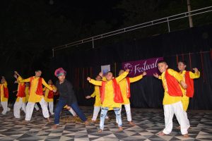 Group Dance (45)