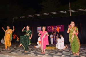 Group Dance (79)