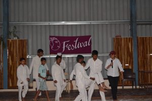 Skit (13)