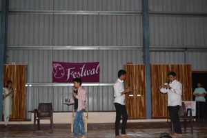 Skit (19)