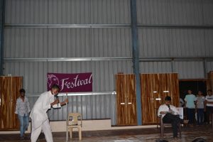 Skit (41)