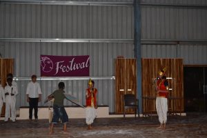 Skit (9)